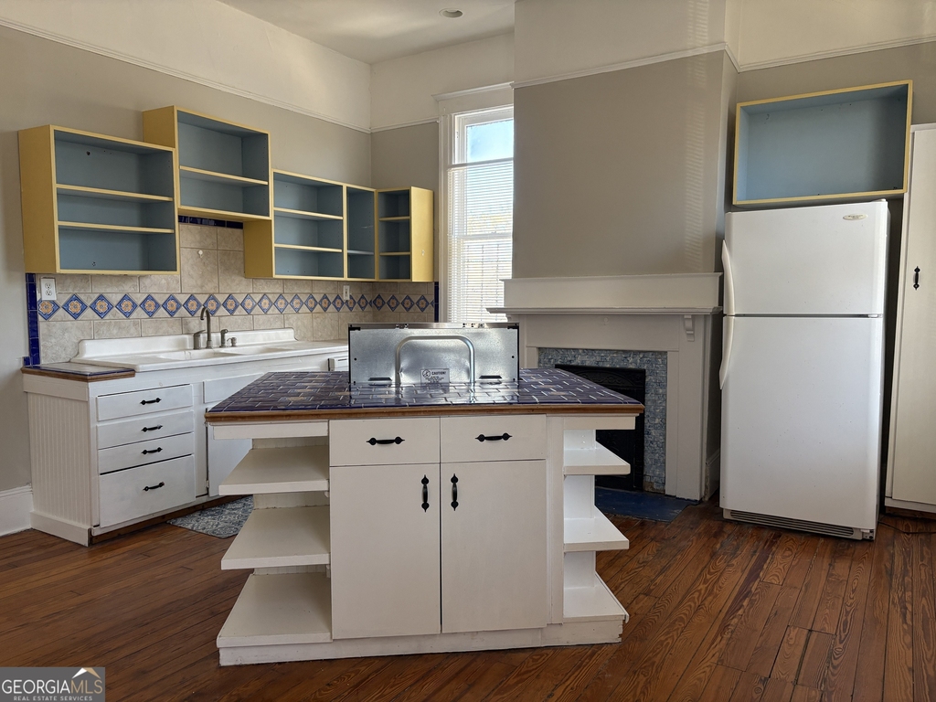 836 E Henry Street - Photo 6