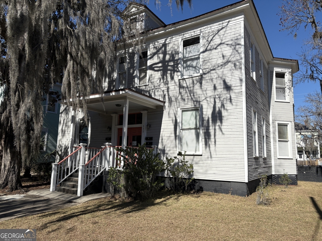 836 E Henry Street - Photo 0