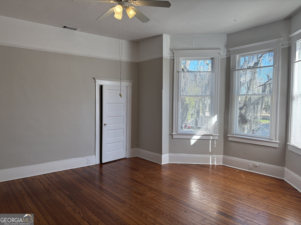 836 E Henry Street - Photo 22
