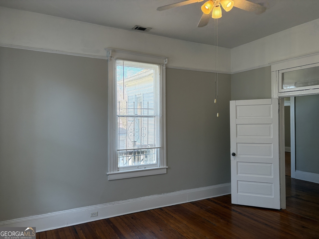 836 E Henry Street - Photo 24