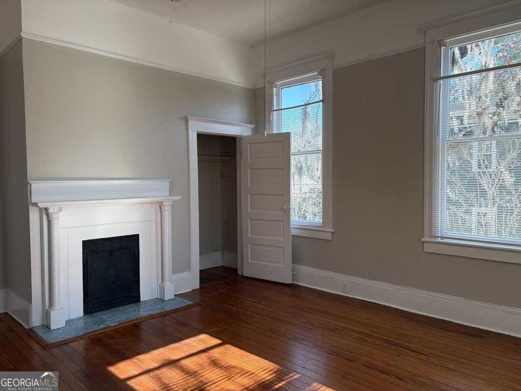 836 E Henry Street - Photo 13