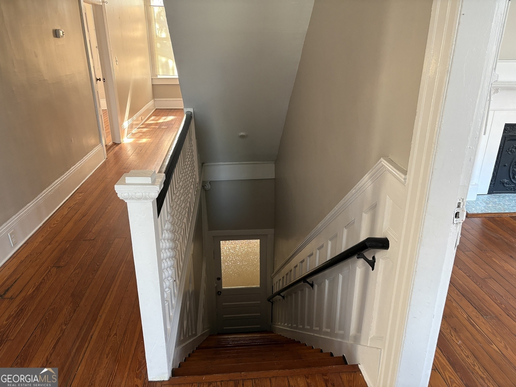 836 E Henry Street - Photo 4