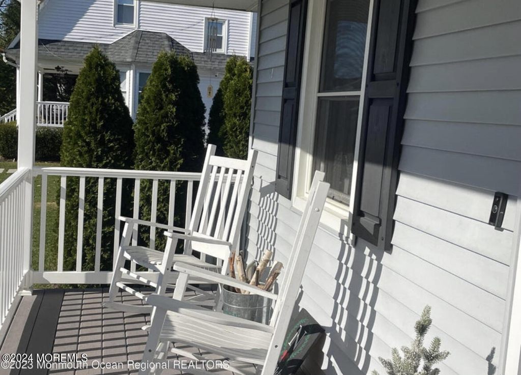 509 Laurel Avenue - Photo 2
