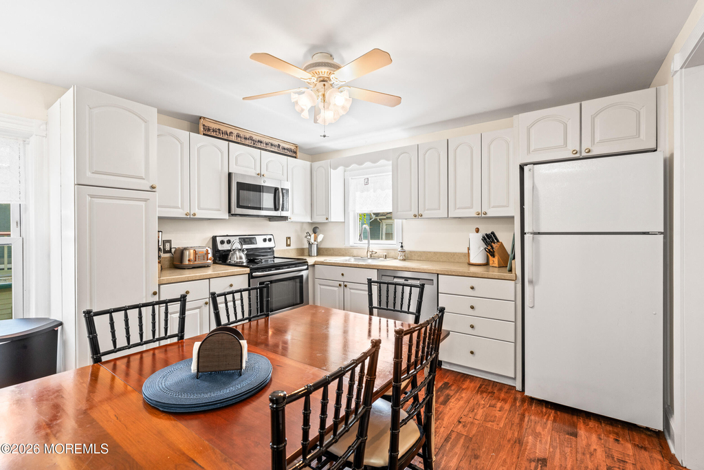 75 Webb Avenue - Photo 35