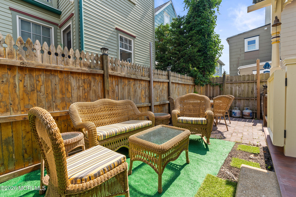 75 Webb Avenue - Photo 6