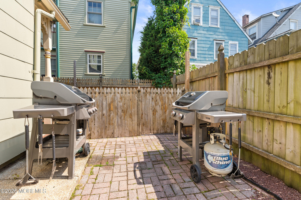 75 Webb Avenue - Photo 8