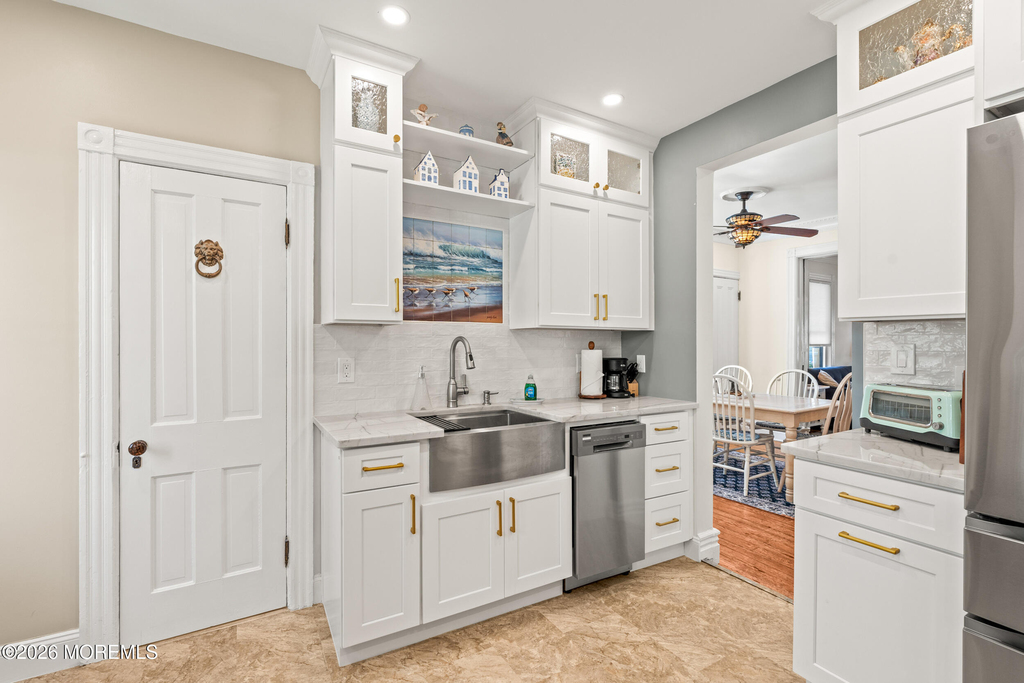 75 Webb Avenue - Photo 19