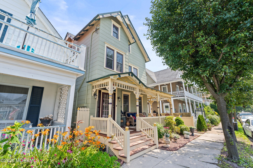 75 Webb Avenue - Photo 2