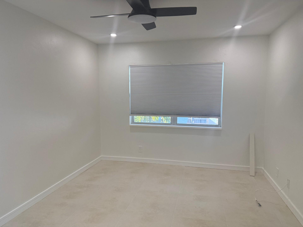 2725 Middle River Drive - Photo 9