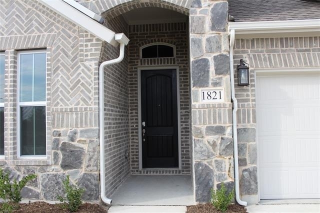 1821 Briar Rose Drive - Photo 1
