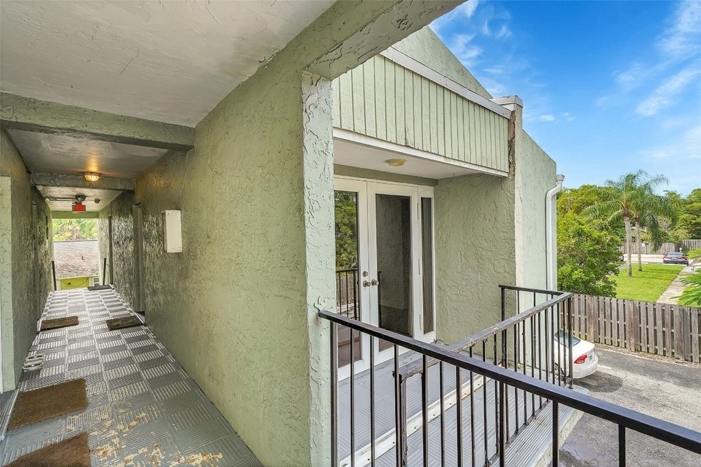 1005 Sw 15th Avenue - Photo 20