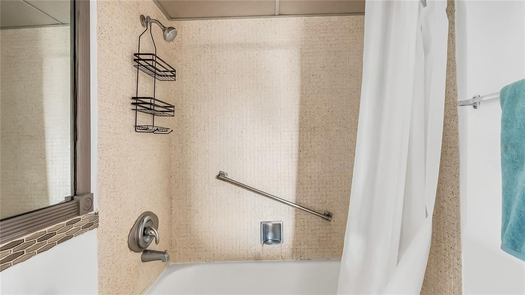 703 Brittany - Photo 13