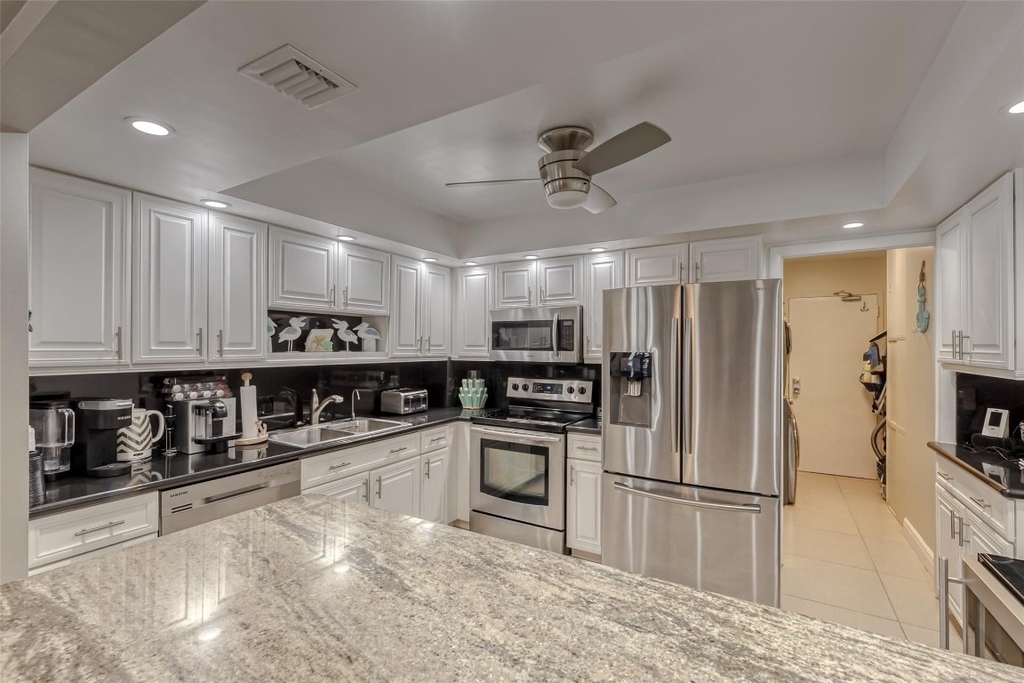3900 Galt Ocean Drive - Photo 38