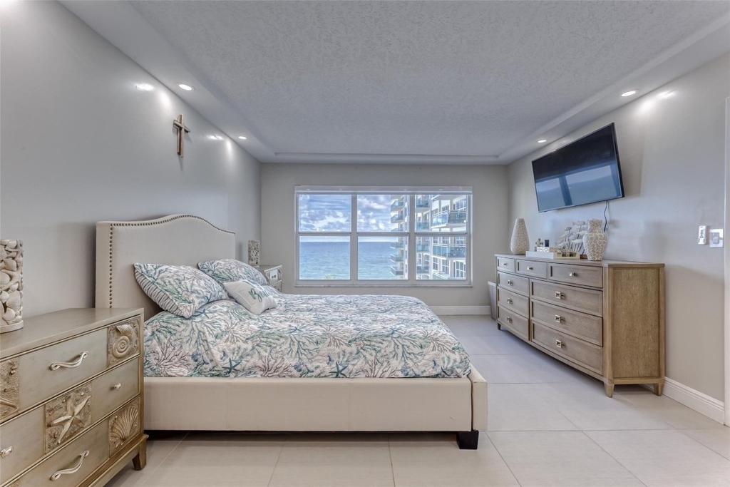 3900 Galt Ocean Drive - Photo 2