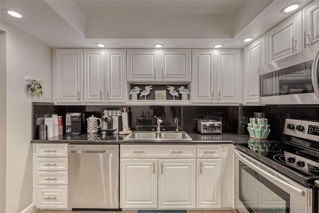 3900 Galt Ocean Drive - Photo 42