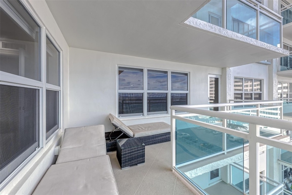 3900 Galt Ocean Drive - Photo 47