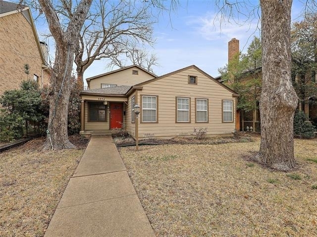 2824 Dyer Street - Photo 1