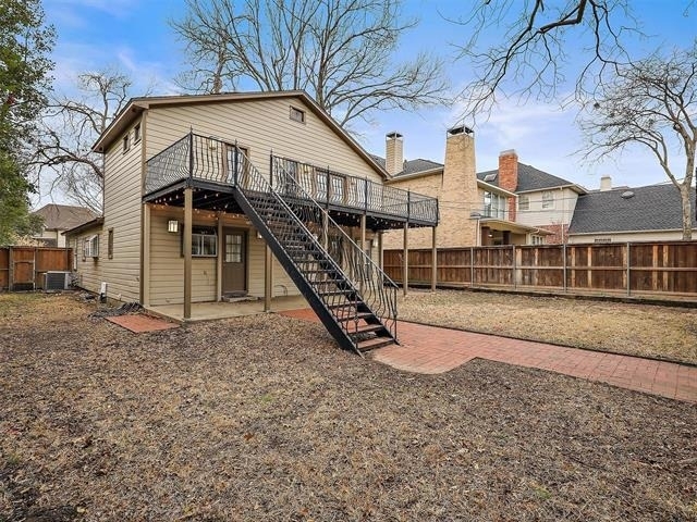 2824 Dyer Street - Photo 15