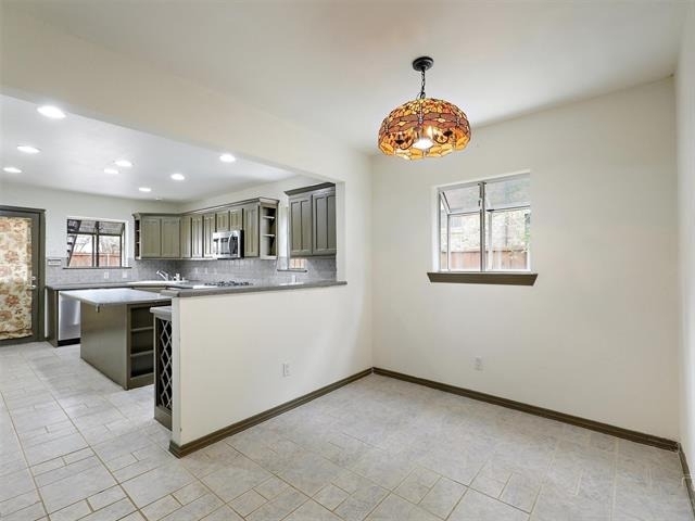 2824 Dyer Street - Photo 8
