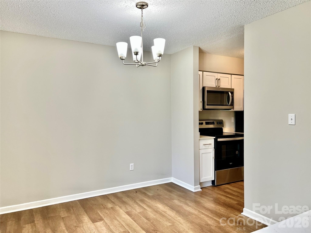 11084 Harrowfield Road - Photo 5
