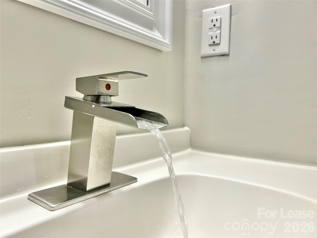 11084 Harrowfield Road - Photo 18