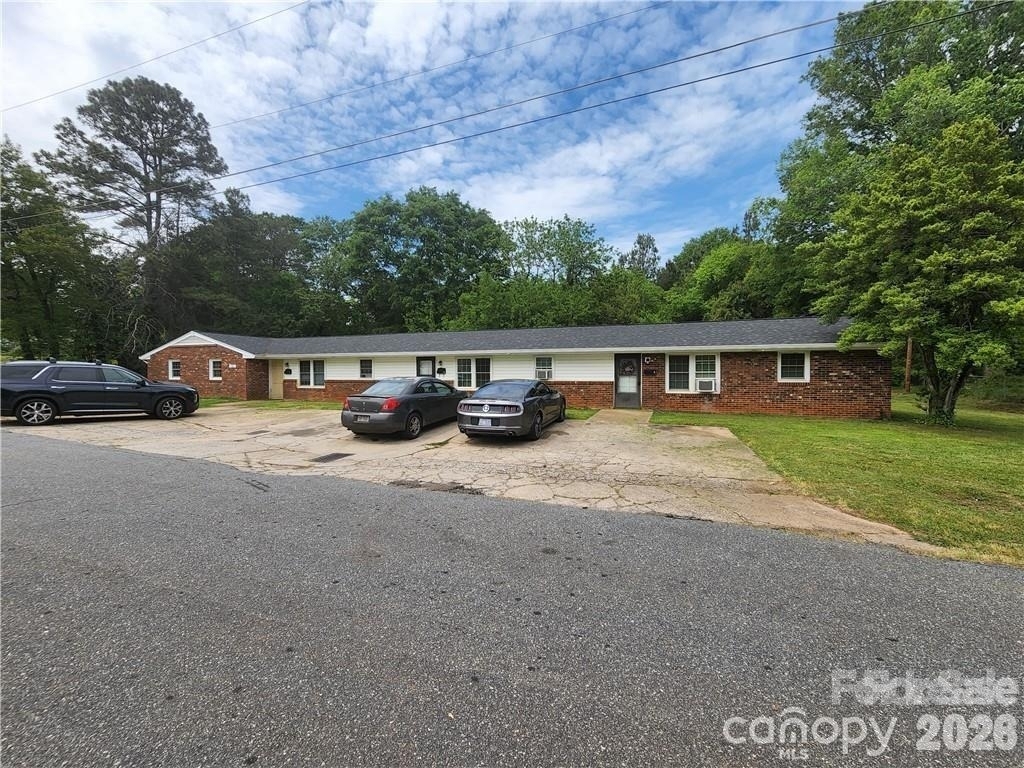 151 Crescent Drive - Photo 2