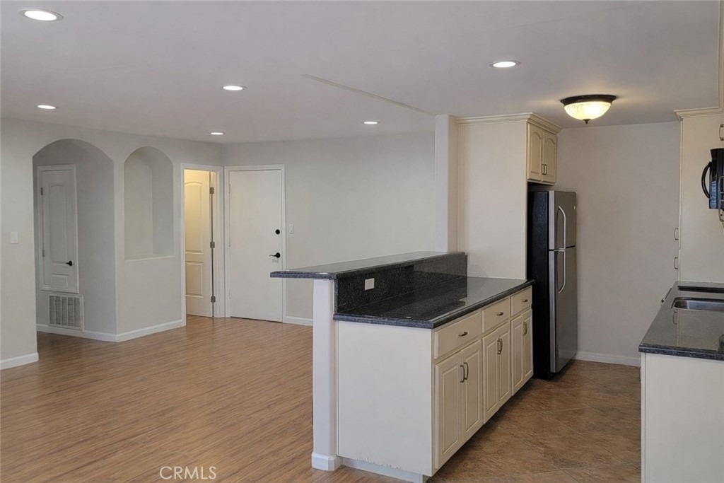 5403 Newcastle Avenue - Photo 13