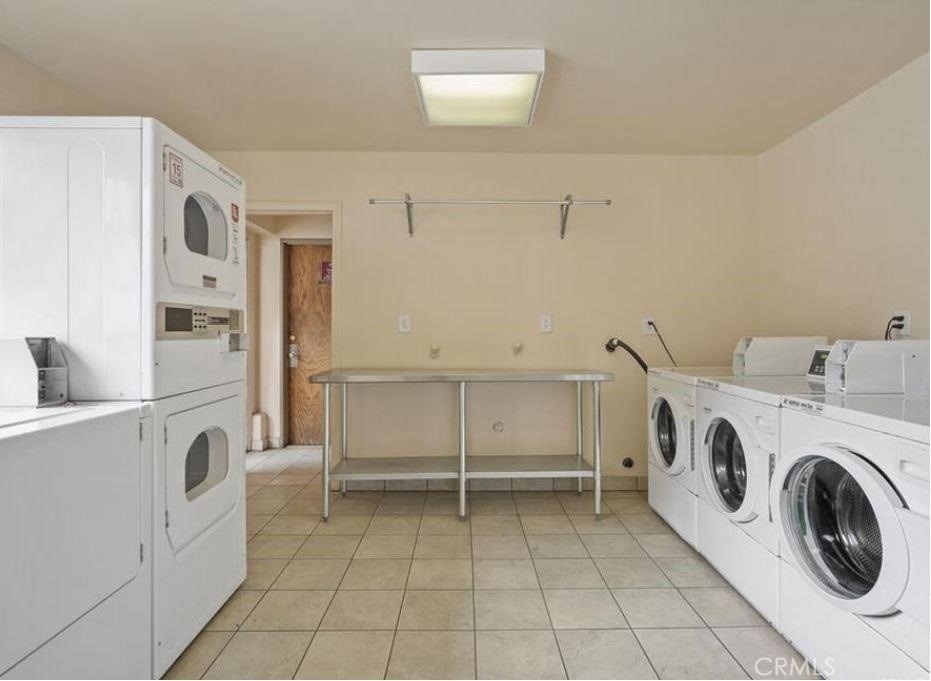 5403 Newcastle Avenue - Photo 7