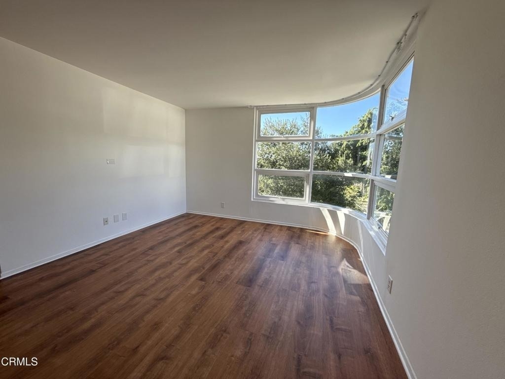 4018 Camero Avenue - Photo 2