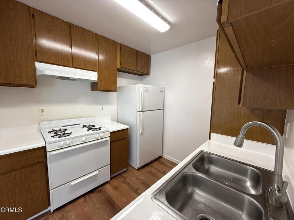 4018 Camero Avenue - Photo 4