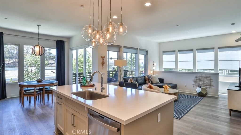 1207 Doheny Way - Photo 9