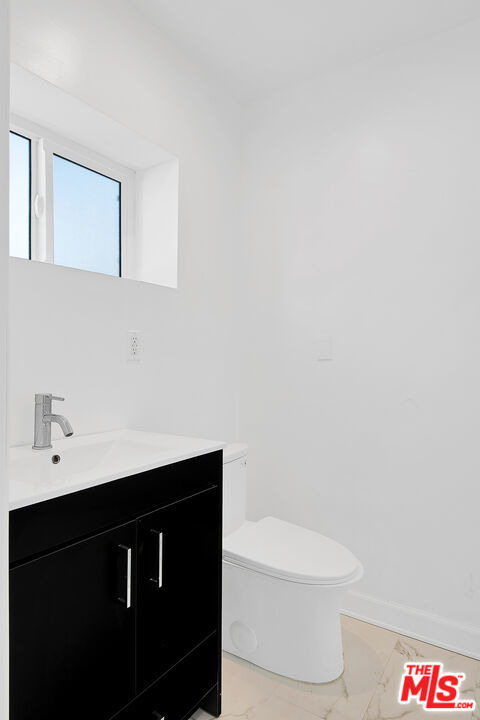 1610 S Beverly Glen Boulevard - Photo 12