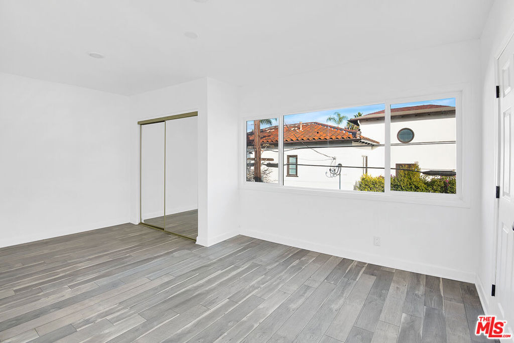 1610 S Beverly Glen Boulevard - Photo 8