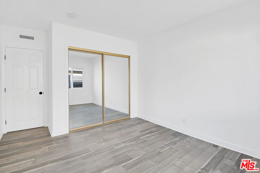 1610 S Beverly Glen Boulevard - Photo 10
