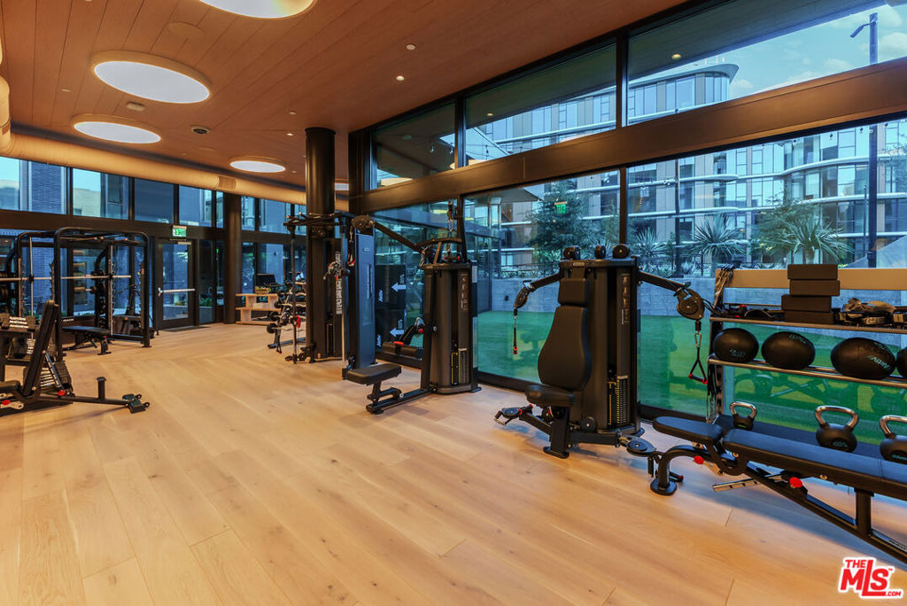 700 Broadway - Photo 20