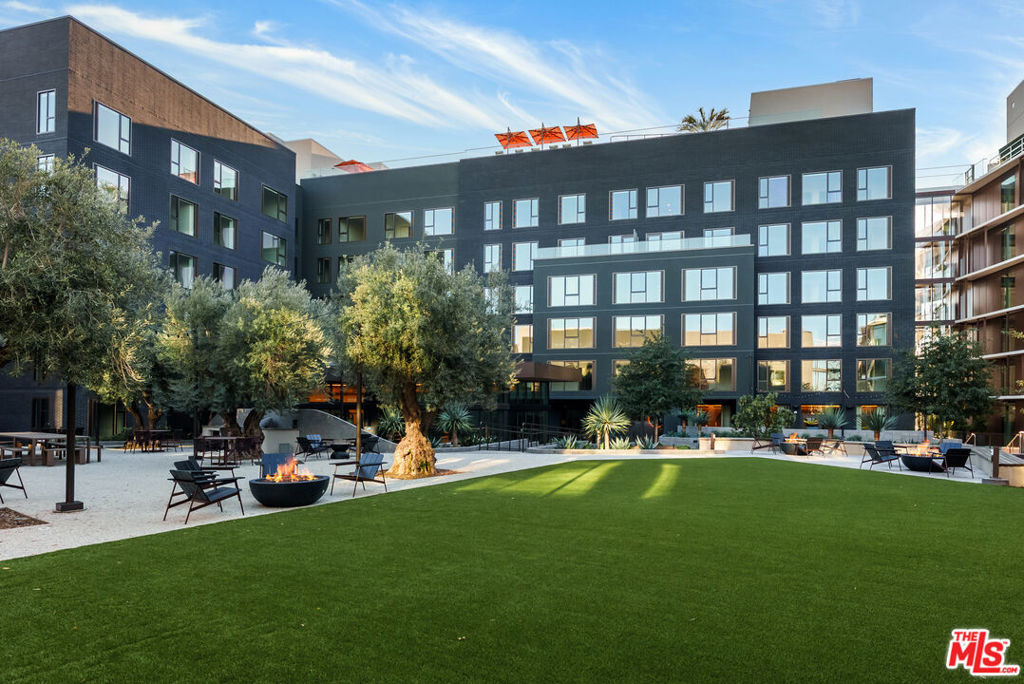 700 Broadway - Photo 34
