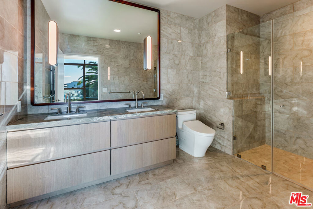 700 Broadway - Photo 11
