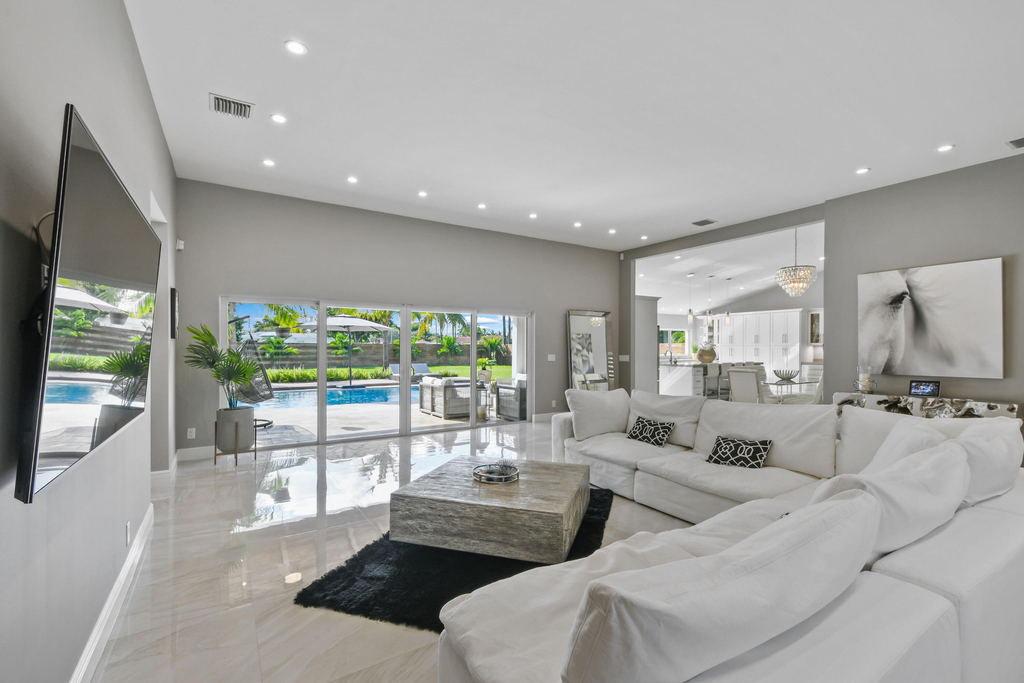 7101 W Lake Drive - Photo 3