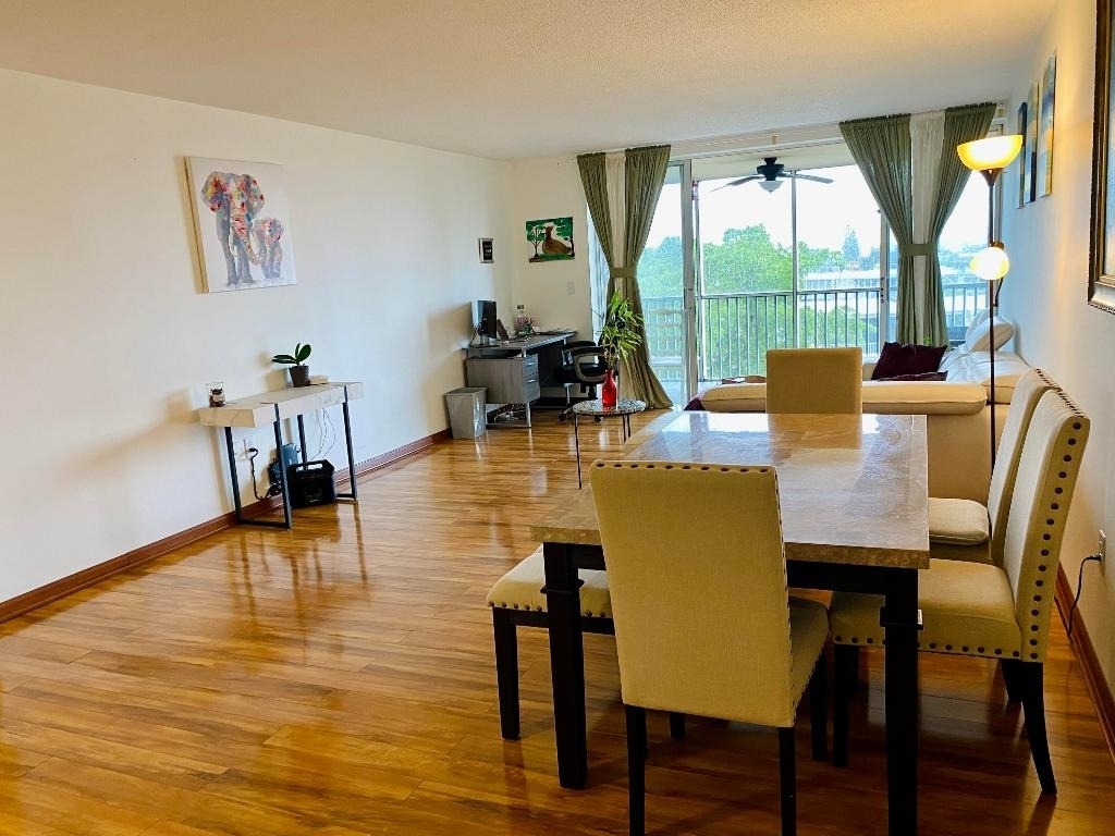 1750 Ne 191st Street - Photo 3