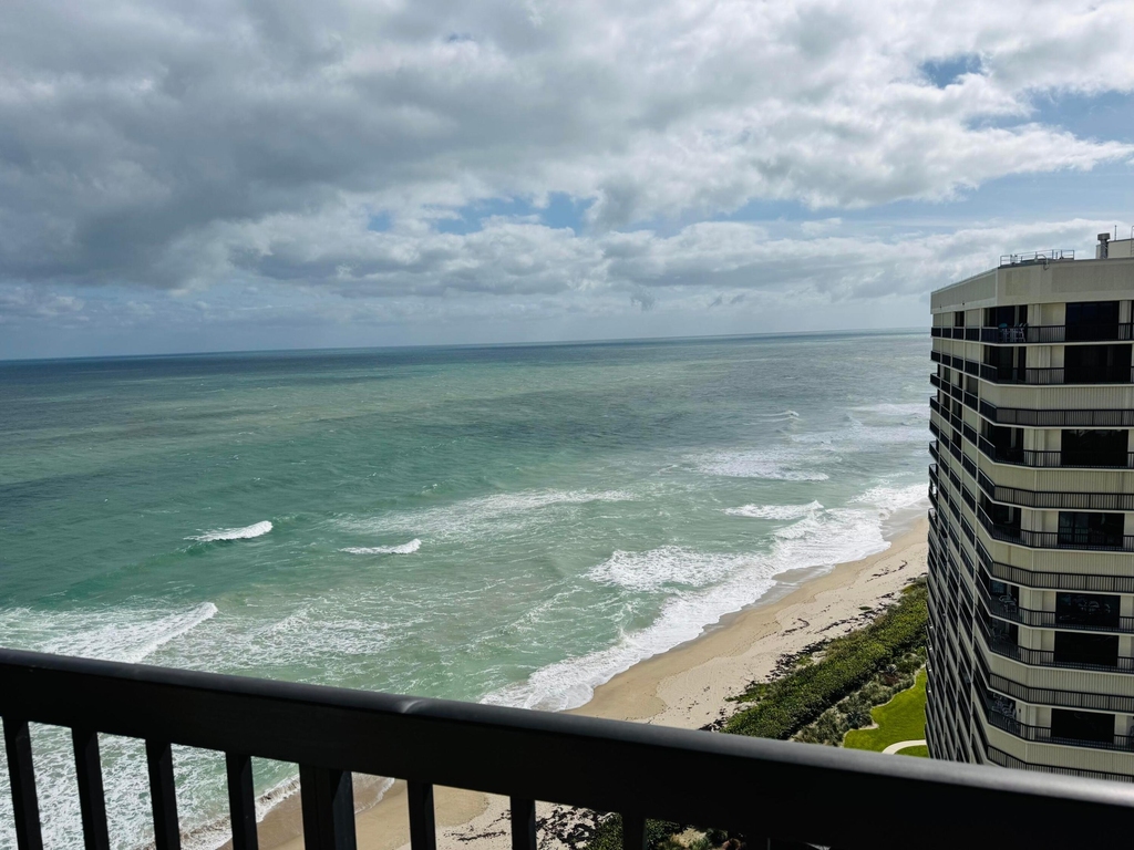 9500 S Ocean Drive - Photo 0
