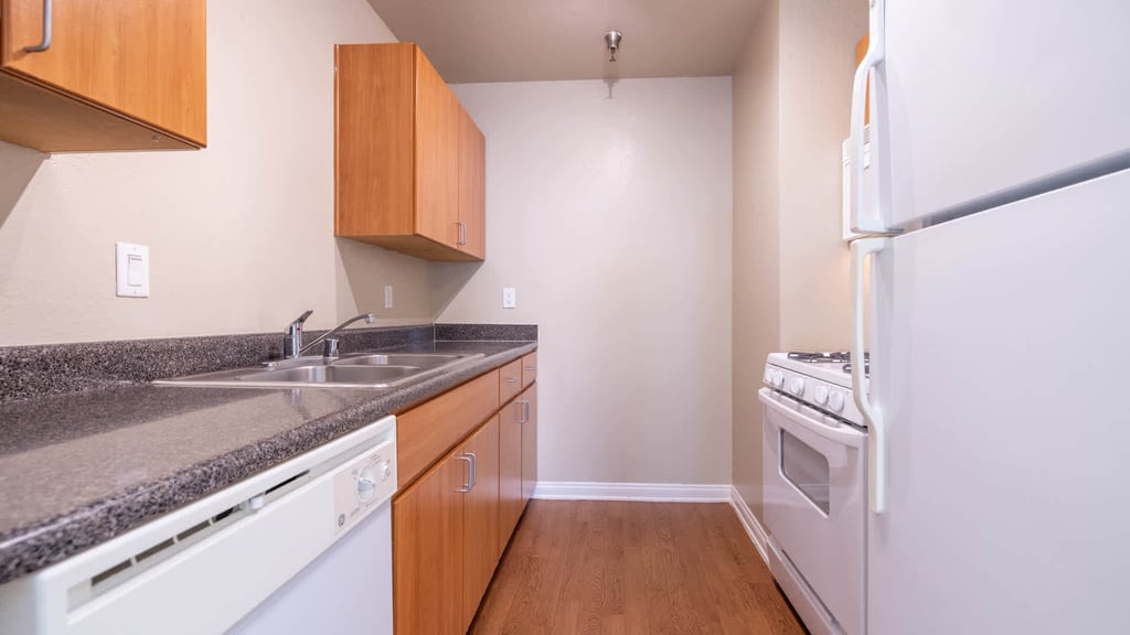 1710 N Fuller Ave - Photo 10