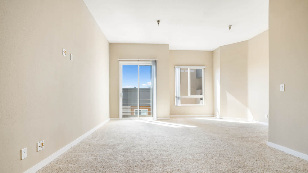 1710 N Fuller Ave - Photo 17