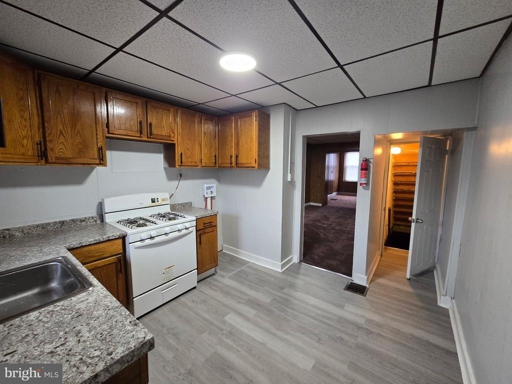 814 Upland Street - Photo 4