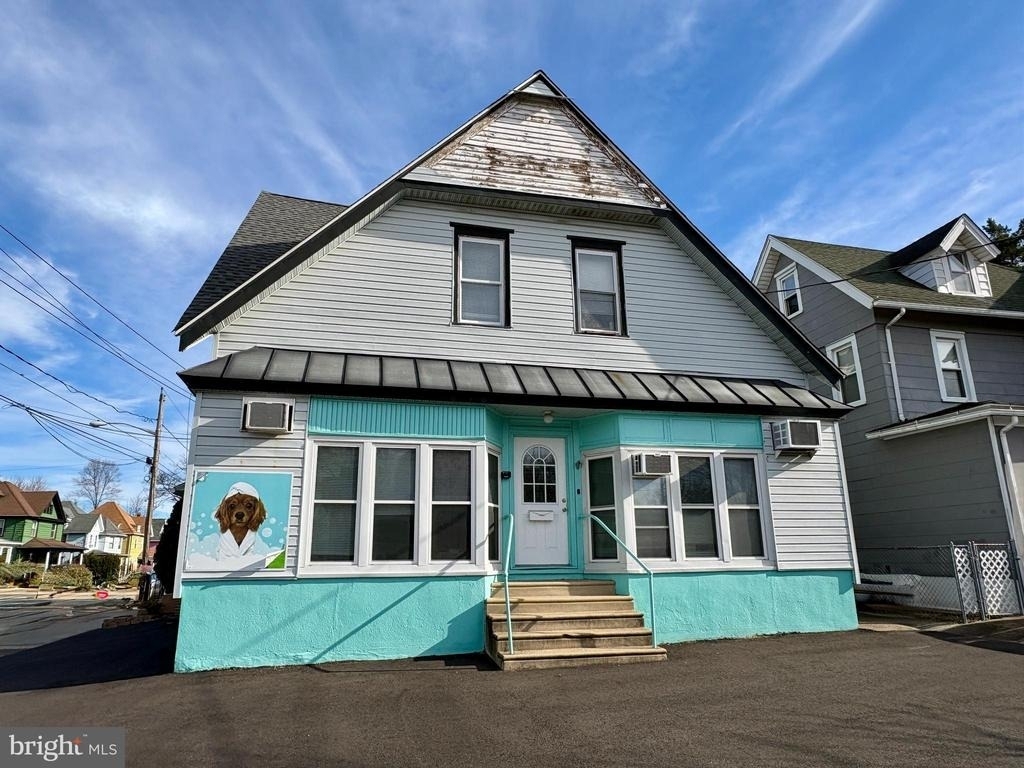 3002 N Centre Street - Photo 13