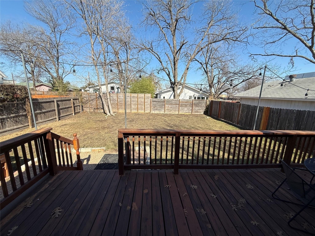 406 Normandy St - Photo 11