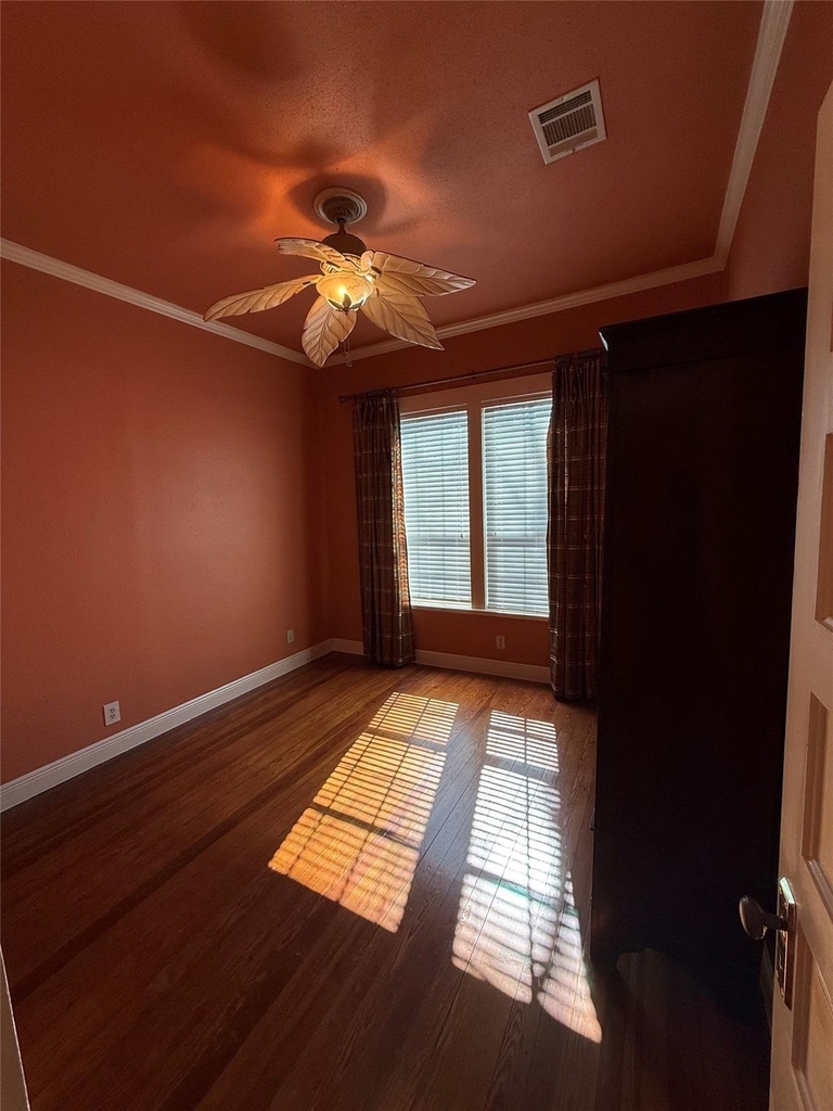 406 Normandy St - Photo 7