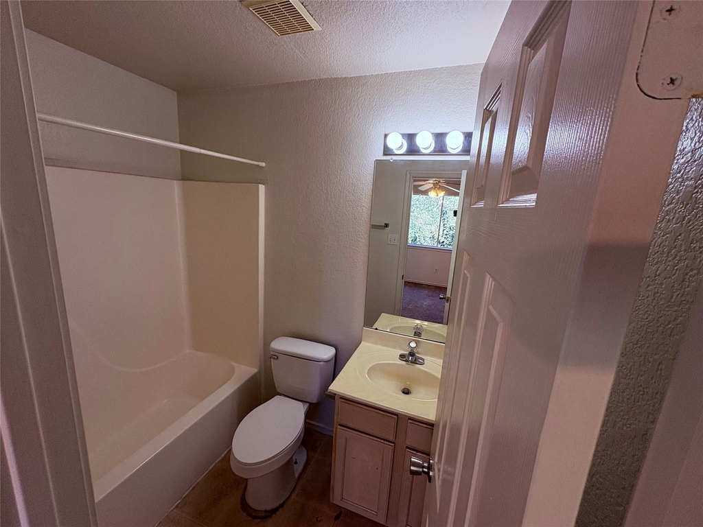111 Cedar Grv - Photo 7