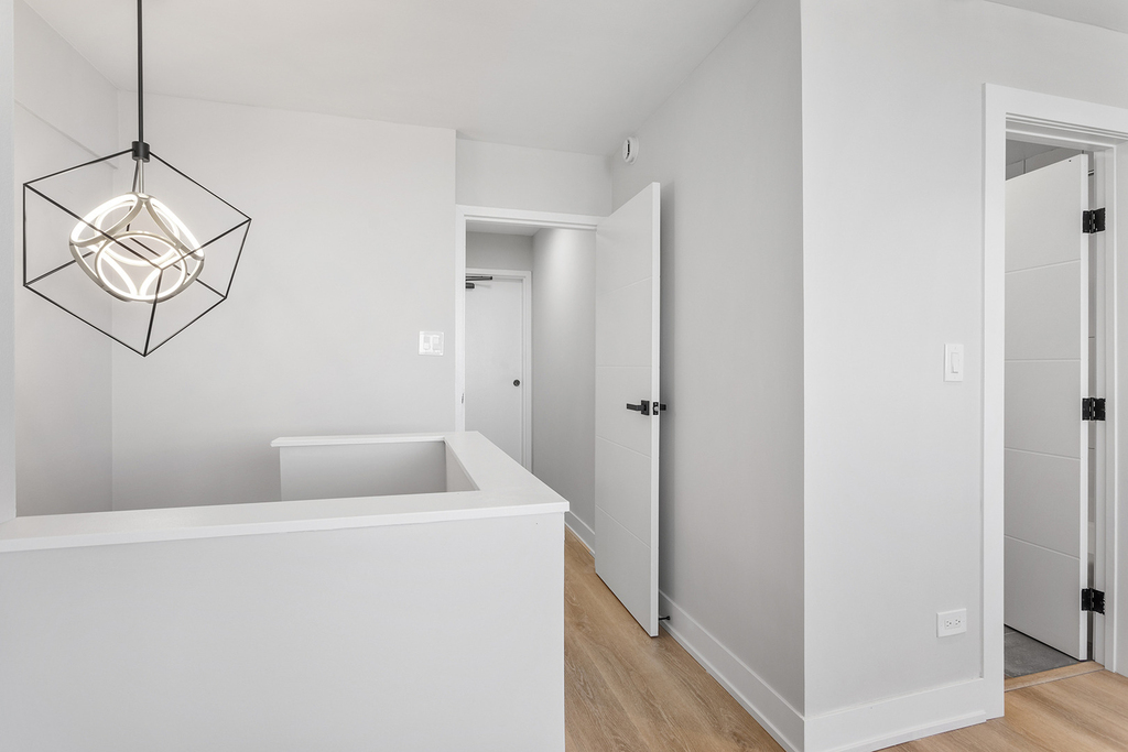 6166 N Sheridan Road - Photo 8