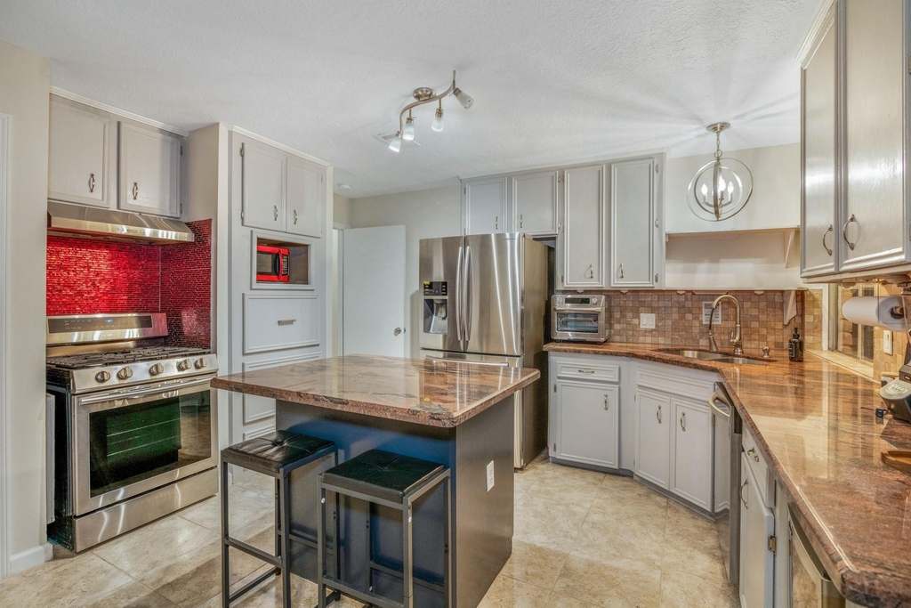 2539 Jester Lane - Photo 10