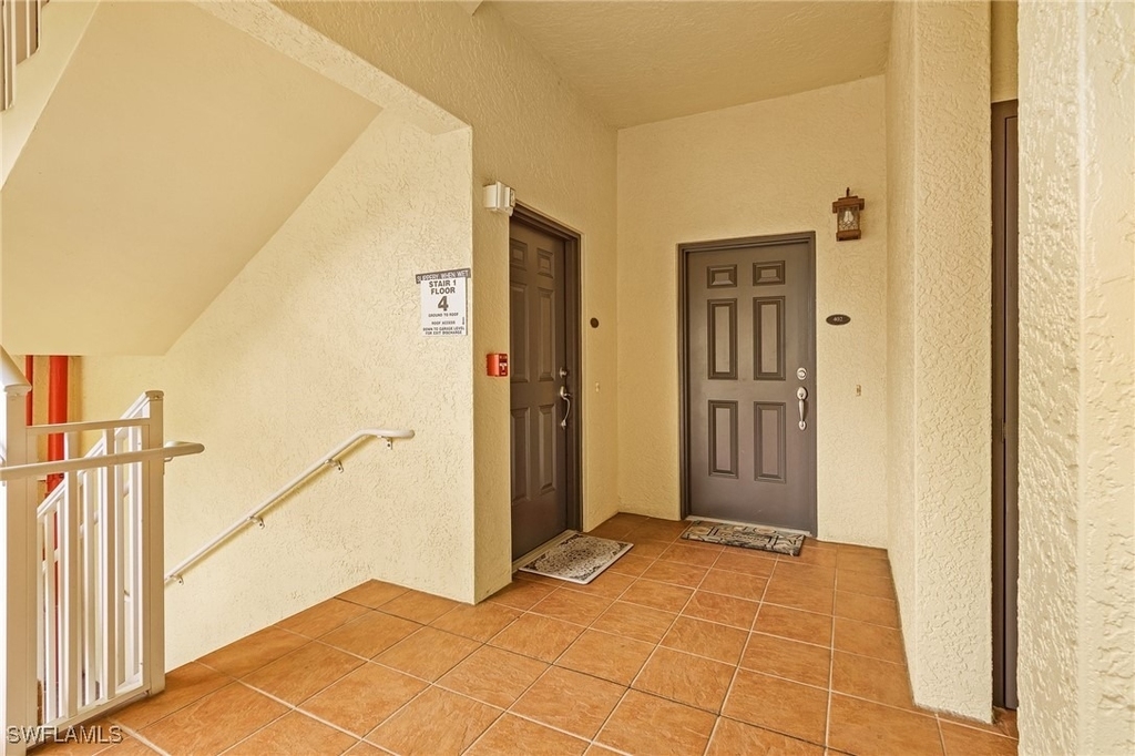 2728 Tiburon Boulevard E - Photo 2